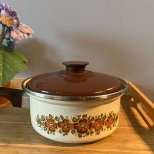Vintage 1970's cooking pot camping pot cookware enamelware